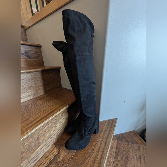 Streetwear Society Thigh High Faux Suede Block Heel Black Boots Size 8NWT. - Picture 8 of 14